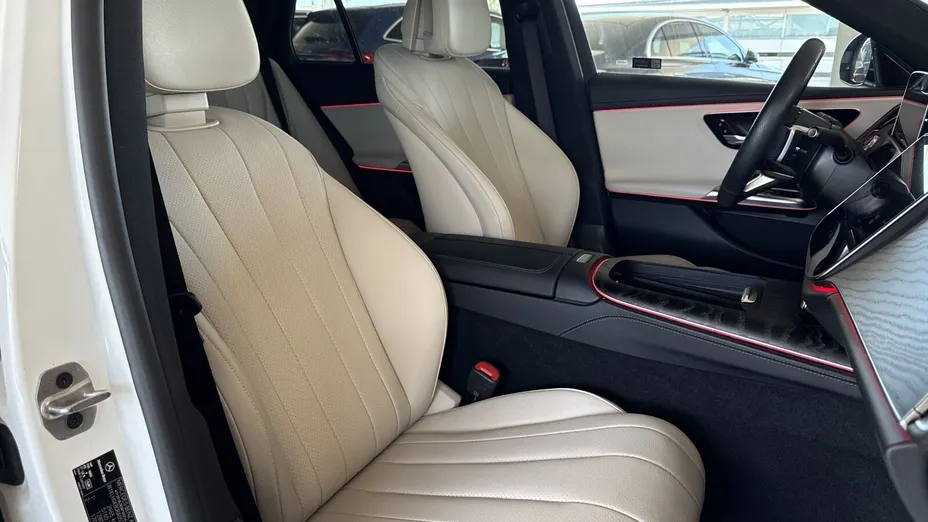 MERCEDES-BENZ E Klasa E 300 de PHEV 4-Matic AMG 9G-Tronic