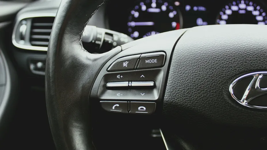 HYUNDAI i30 i30 1.0 T-GDI Modern DCT