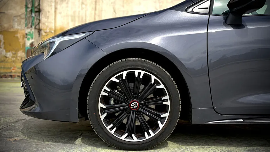 TOYOTA Corolla Corolla 2.0 Hybrid GR Sport