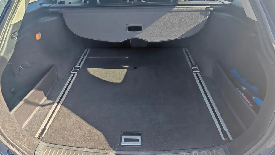 TOYOTA Avensis Avensis 2.0 D-4D Sol plus+NAVI