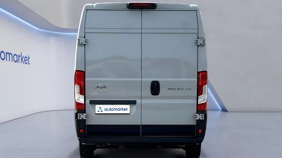 TOYOTA Proace Max Proace Max Heavy 2.2 D-4D L3H2 Comfort aut