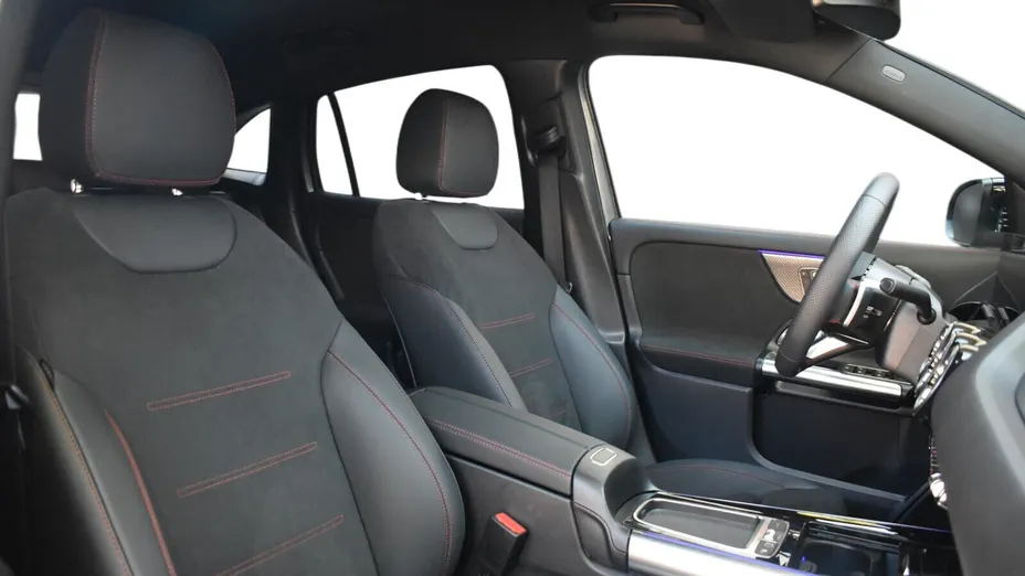 MERCEDES-BENZ GLA GLA 200 d AMG Line 8G-DCT