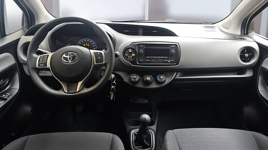 TOYOTA Yaris Yaris 1.0 Active