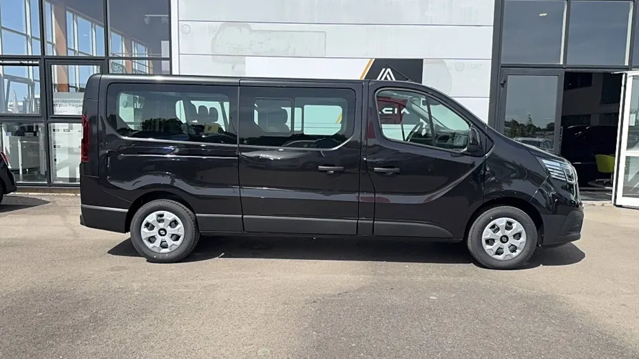RENAULT Trafic -