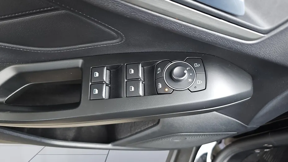 FORD Focus Focus 1.0 EcoBoost mHEV Titanium