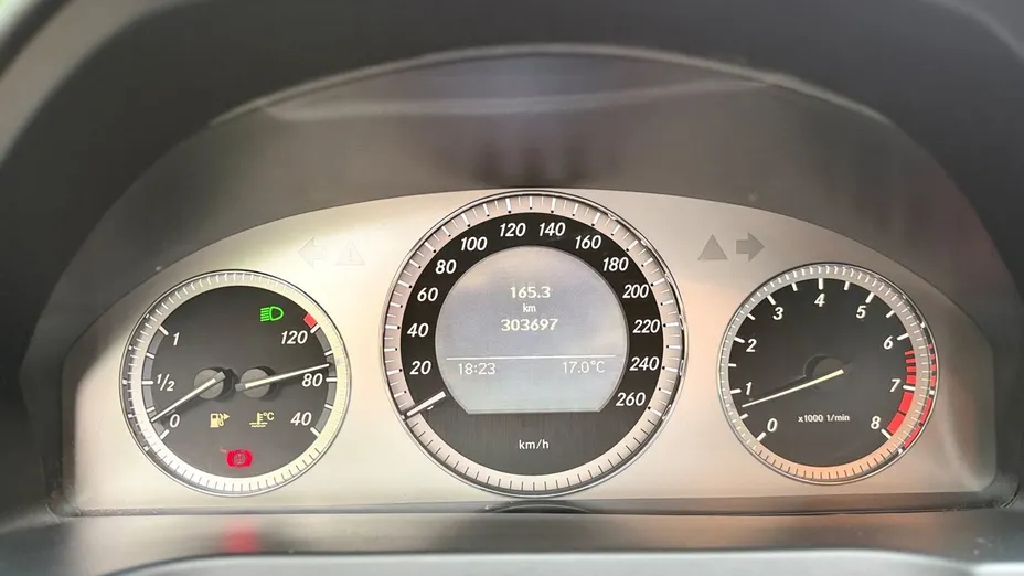 MERCEDES-BENZ C Klasa -