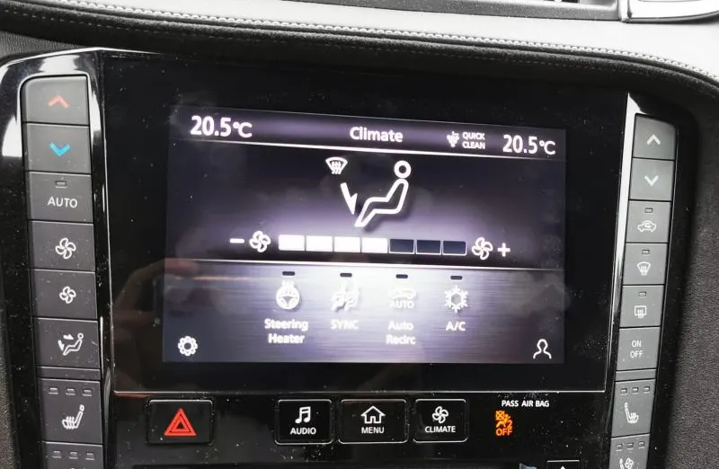INFINITI QX50 -