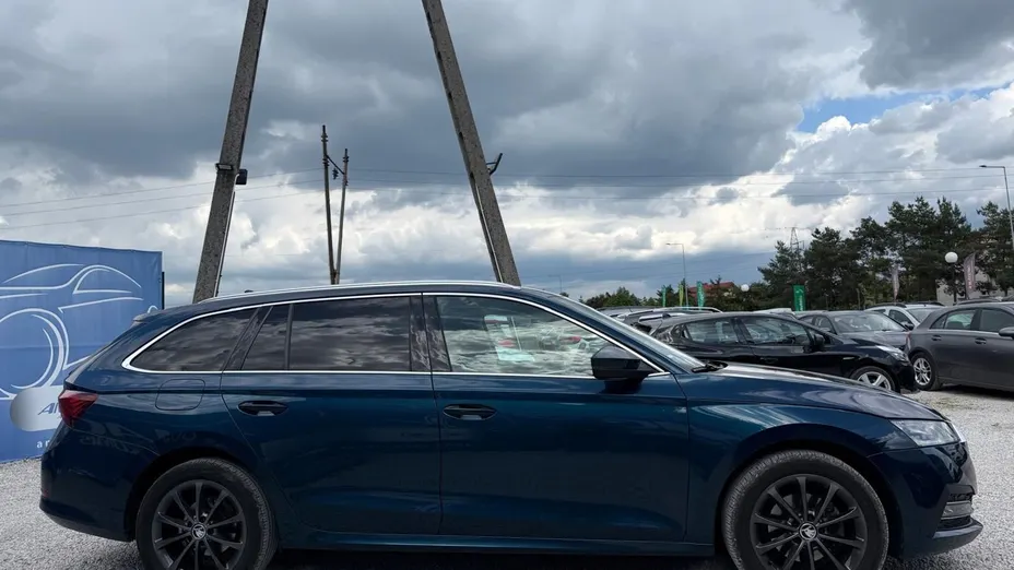 SKODA Octavia -