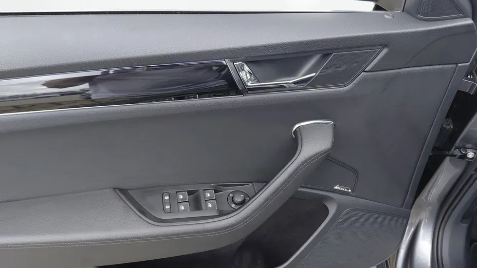 SKODA Superb Superb 2.0 TSI 4x4 L&K DSG