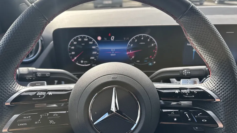 MERCEDES-BENZ GLA GLA 200 mHEV AMG Line 7G-DCT