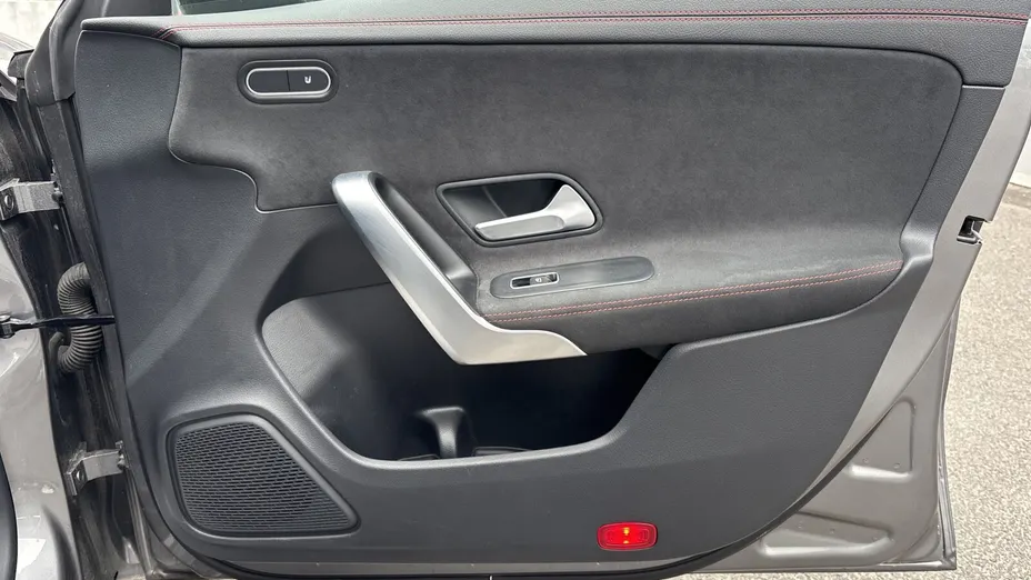 MERCEDES-BENZ CLA CLA 200 mHEV AMG Line 7G-DCT