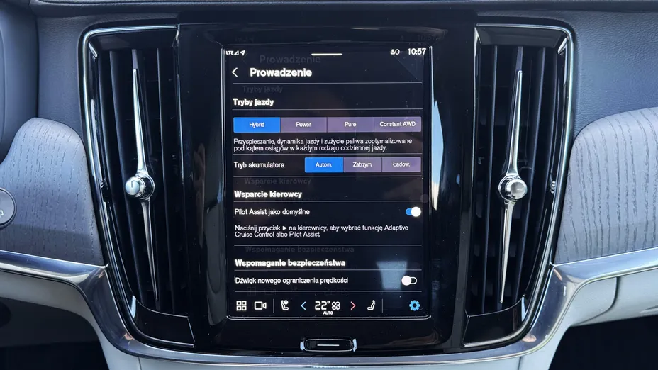 VOLVO V90 V90 T8 AWD Plug-In Hybrid Plus Dark aut