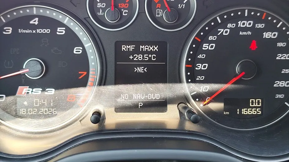 AUDI RS3 -