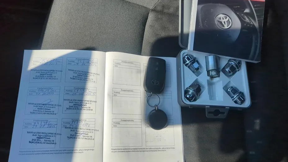 TOYOTA Corolla -