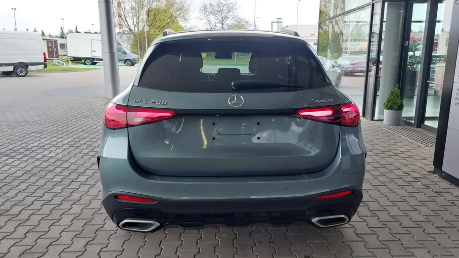 MERCEDES-BENZ GLC -
