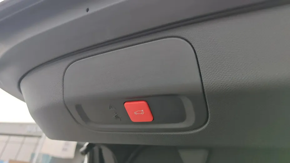 PEUGEOT 408 408 1.6 Plug-In Hybrid 225 GT Exclusive e-DCS7 Nowy