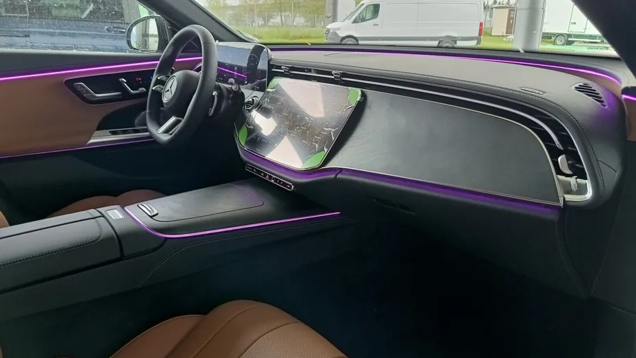 MERCEDES-BENZ E Klasa E 220 d mHEV 4-Matic AMG 9G-Tronic
