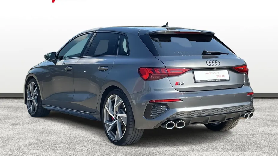 AUDI S3 Sportback -