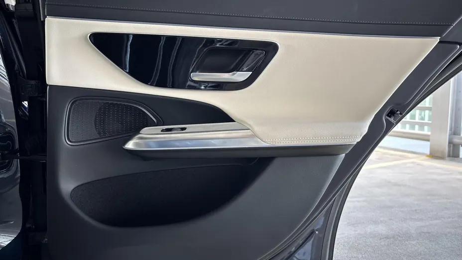 MERCEDES-BENZ E Klasa E 220 d mHEV 4-Matic AMG 9G-Tronic