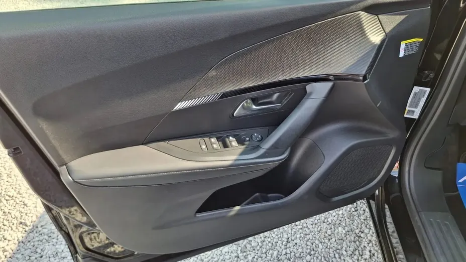 PEUGEOT 2008 -