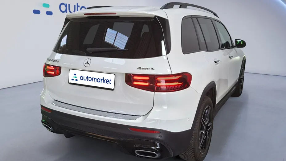 MERCEDES-BENZ GLB GLB 200 d 4-Matic AMG Line 8G-DCT