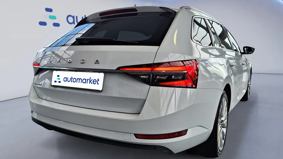 SKODA Superb Superb 2.0 TDI SCR Style DSG