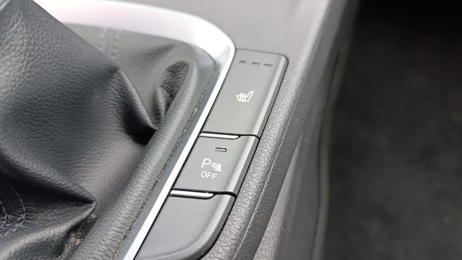 HYUNDAI i30 i30 1.0 T-GDI Smart