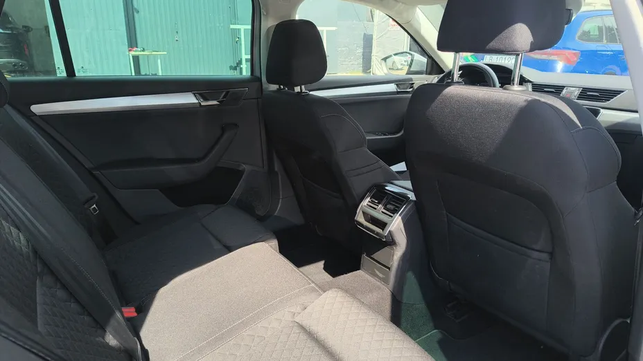 SKODA Superb Superb 2.0 TDI SCR Ambition DSG