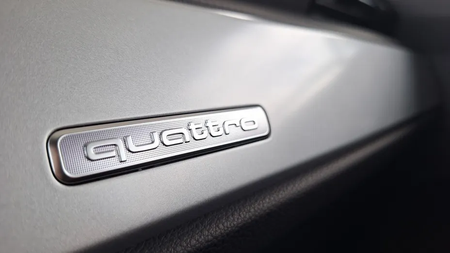 AUDI Q3 Q3 40 TDI Quattro S Line S tronic