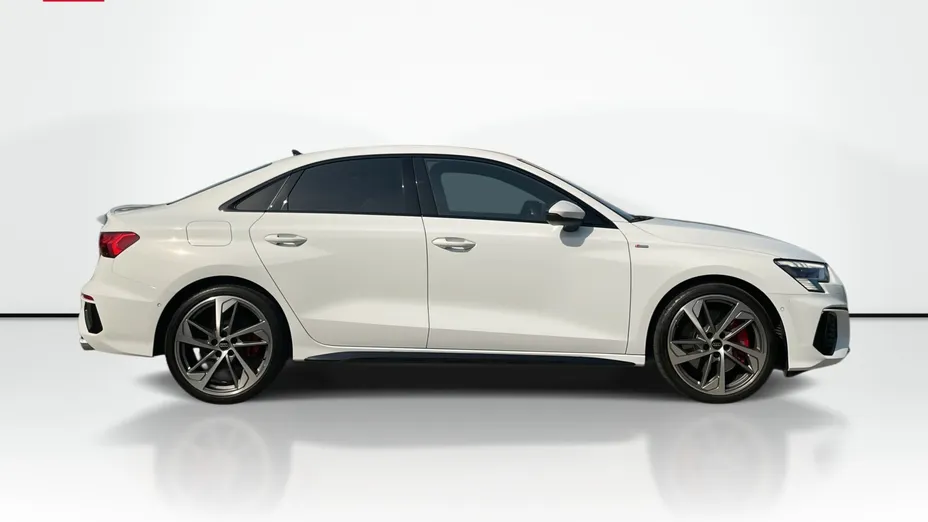 AUDI S3 Limousine -