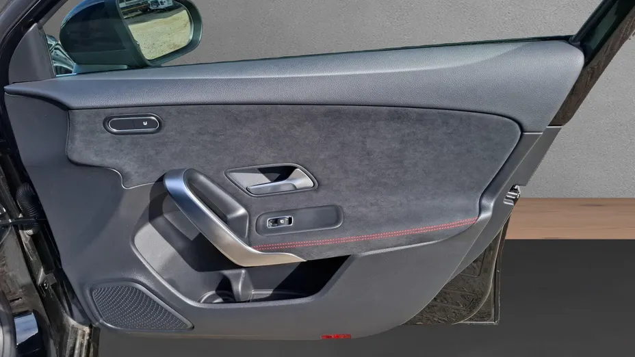 MERCEDES-BENZ A Klasa A 200 AMG Line 7G-DCT