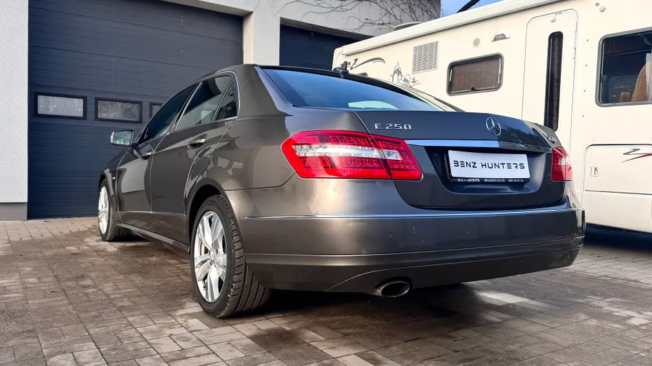 MERCEDES-BENZ E Klasa E 250 CGI BlueEff. Elegance