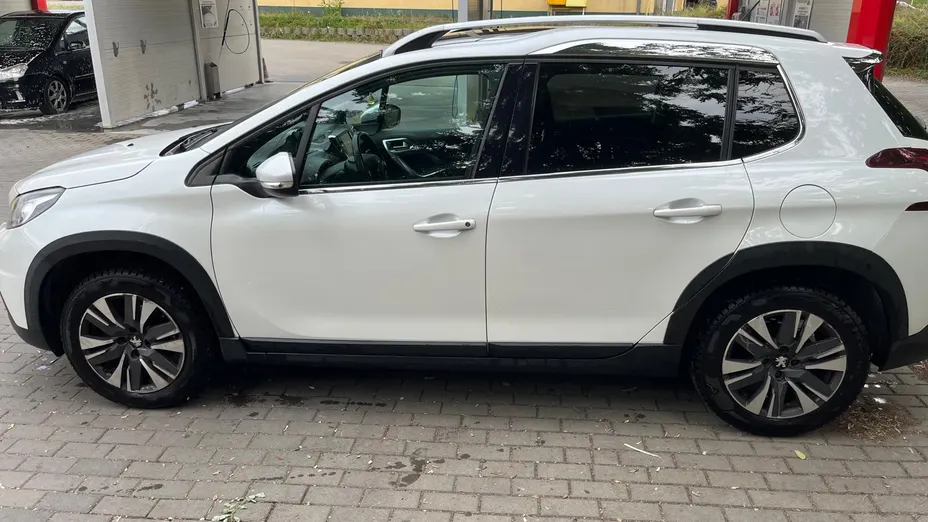 PEUGEOT 2008 2008 1.2 Pure Tech Active S&S