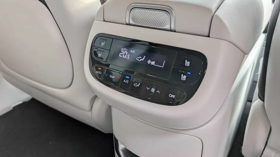 HYUNDAI Ioniq 9 Ioniq 9 110kWh Calligraphy AWD Performance Nowy