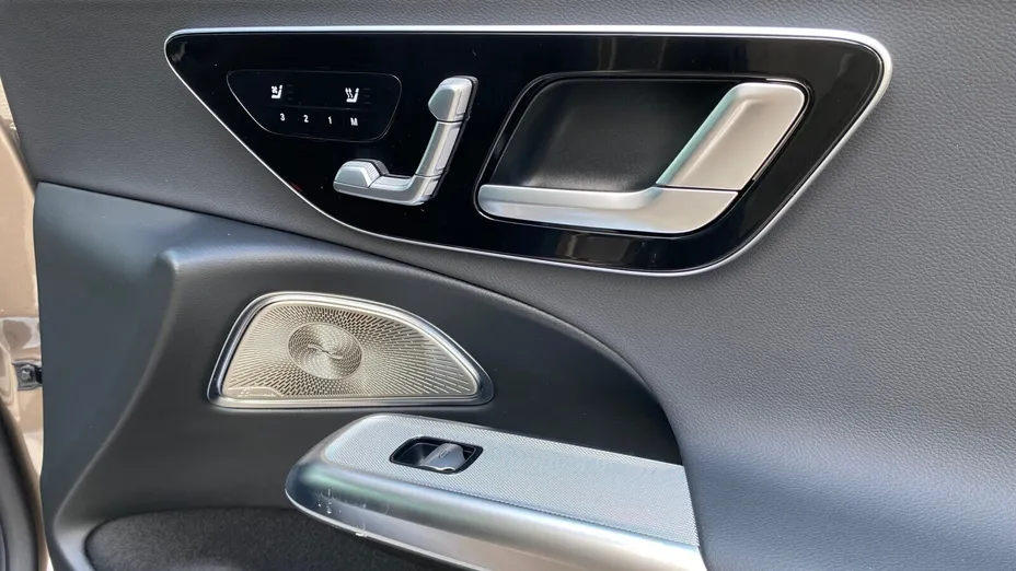MERCEDES-BENZ E Klasa E 220 d mHEV 4-Matic AMG 9G-Tronic