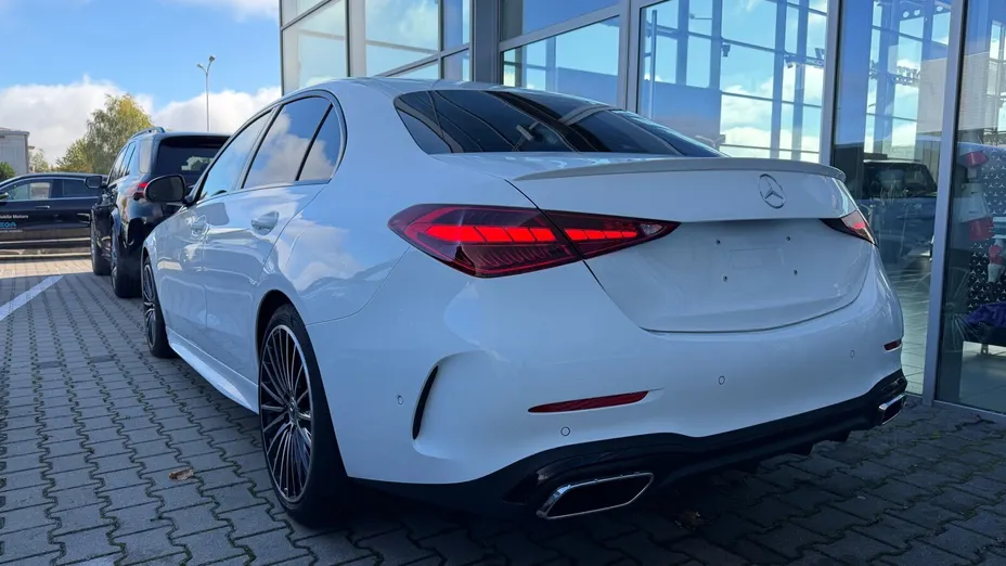 MERCEDES-BENZ C Klasa C 220 d mHEV 4-Matic AMG