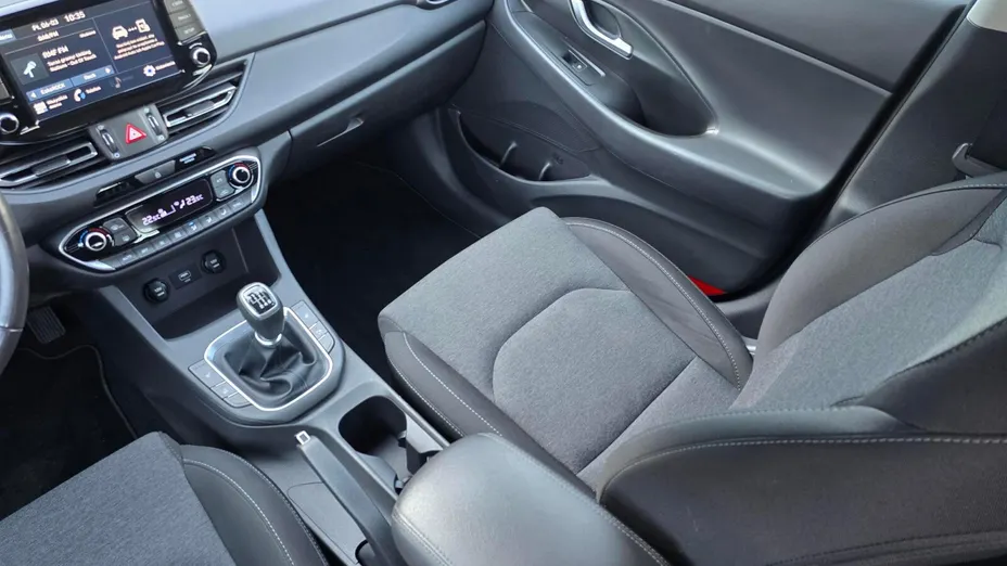 HYUNDAI i30 i30 1.0 T-GDI Smart