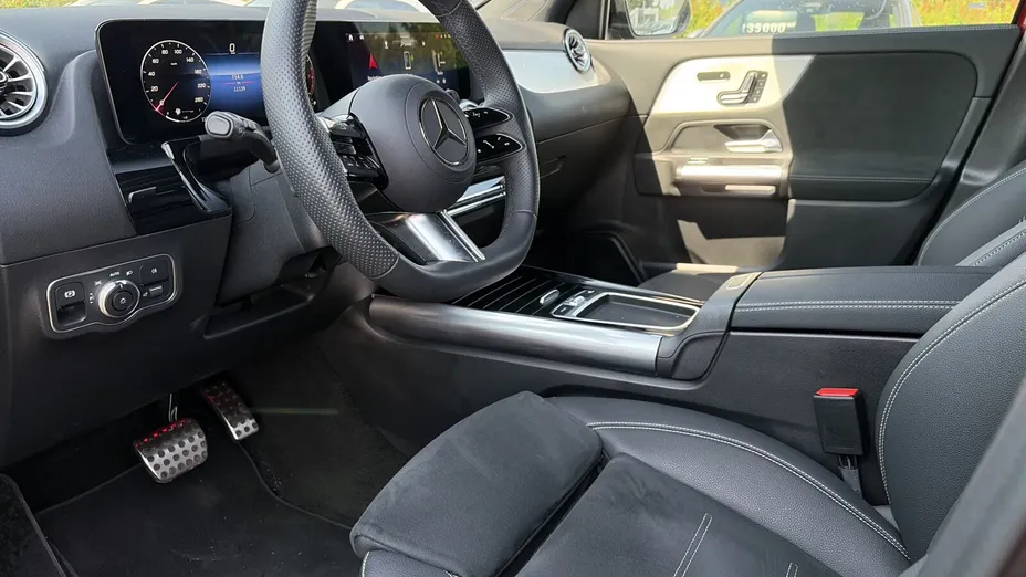 MERCEDES-BENZ GLA GLA 200 mHEV AMG Line 7G-DCT