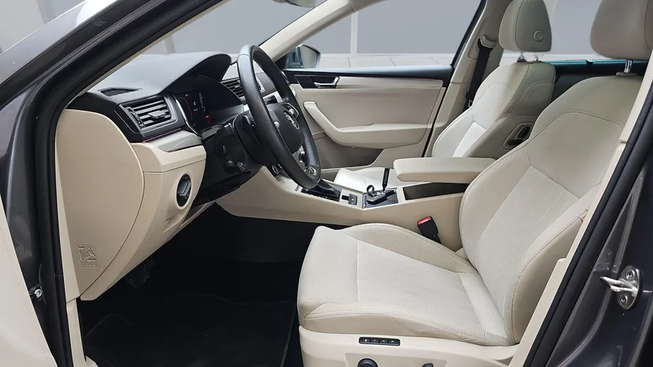 SKODA Superb Superb 2.0 TSI Style DSG