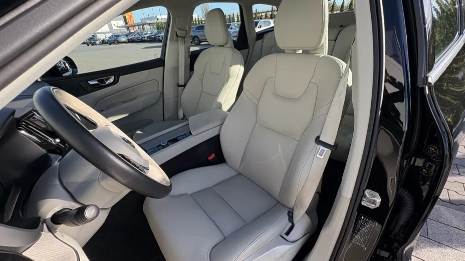 VOLVO XC60 XC60 B4 B Plus Bright aut