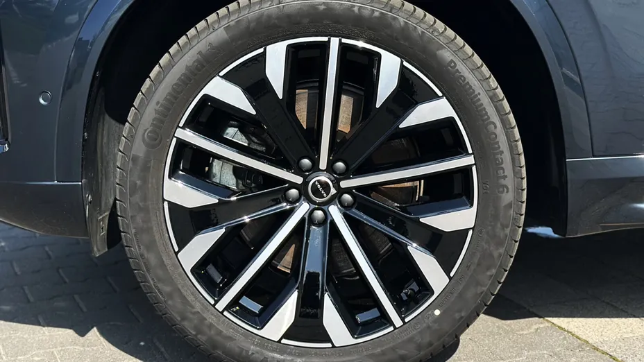 VOLVO XC90 XC90 T8 AWD Plug-In Hybrid Ultra Dark 7os aut