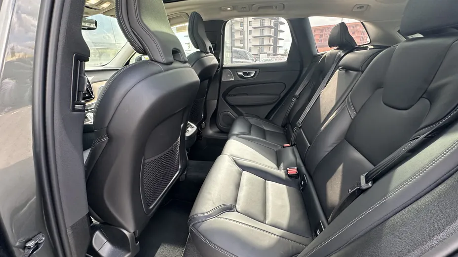 VOLVO XC60 XC60 B5 B AWD Ultra Dark aut