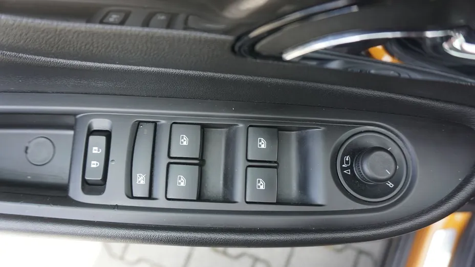 OPEL Mokka -