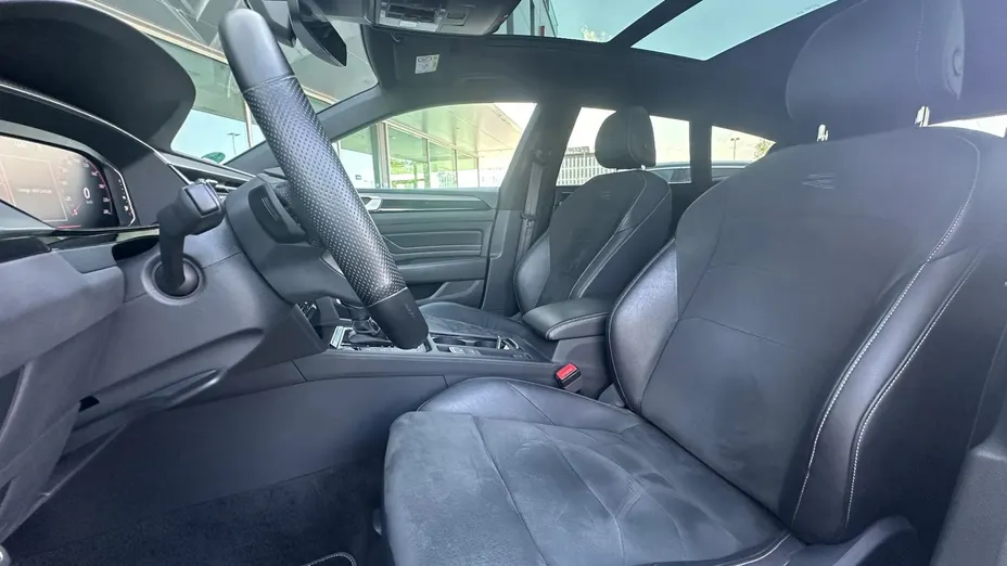 VOLKSWAGEN Arteon -