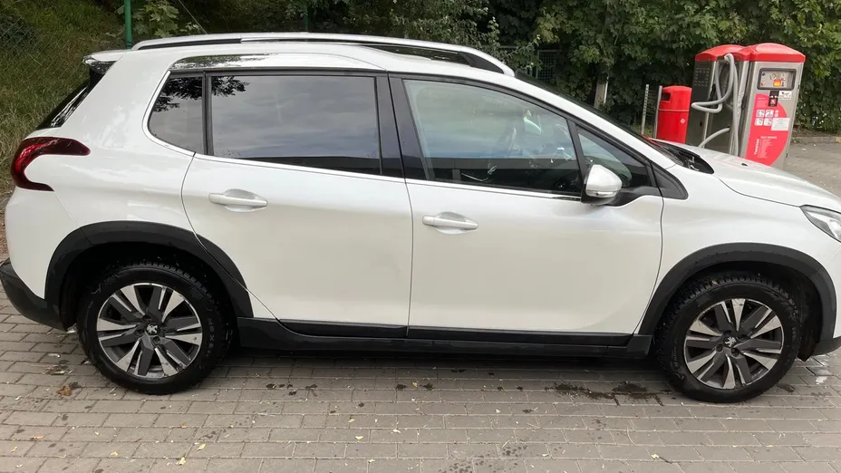 PEUGEOT 2008 2008 1.2 Pure Tech Active S&S