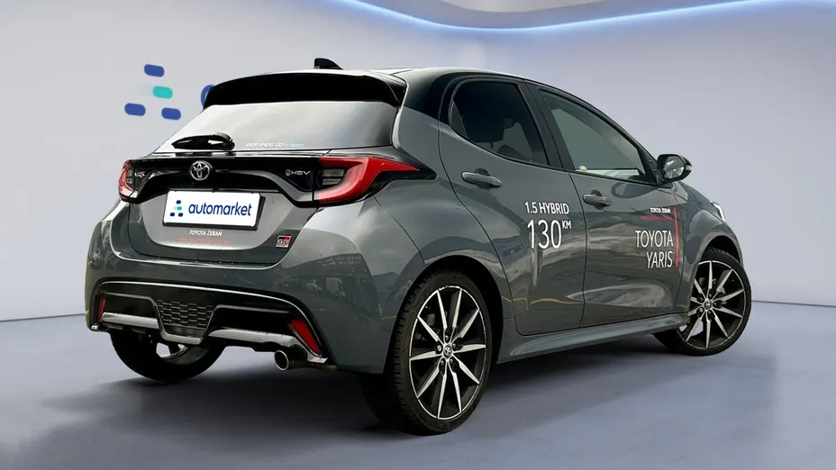 TOYOTA Yaris Yaris Hybrid 1.5 GR Sport