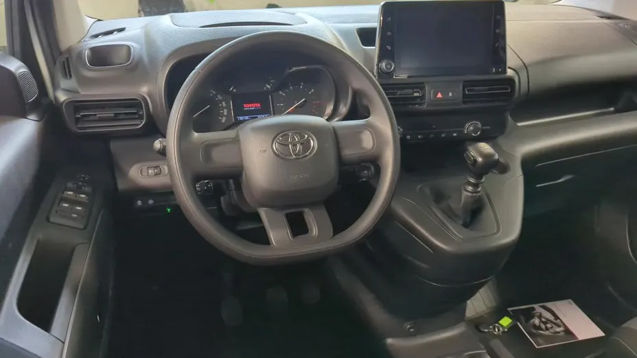 TOYOTA Proace City Verso Proace City Verso 1.5 D-4D Business