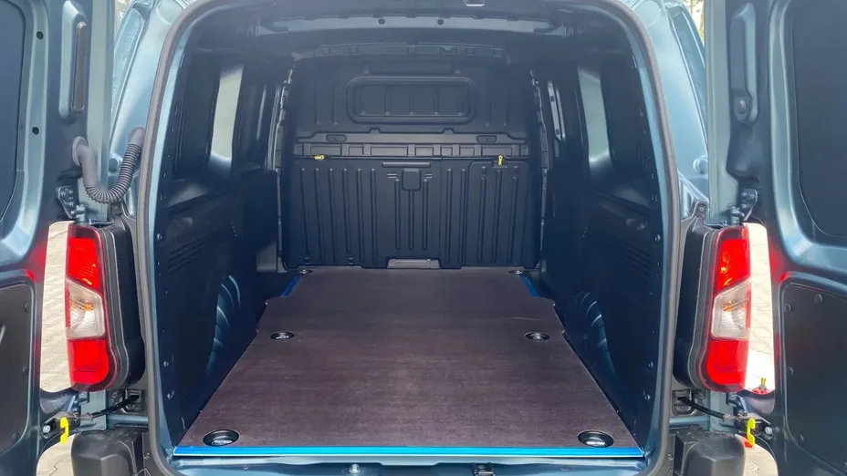 OPEL Combo Van Combo Cargo 1.5 BlueHDi L2 EAT8 Nowy