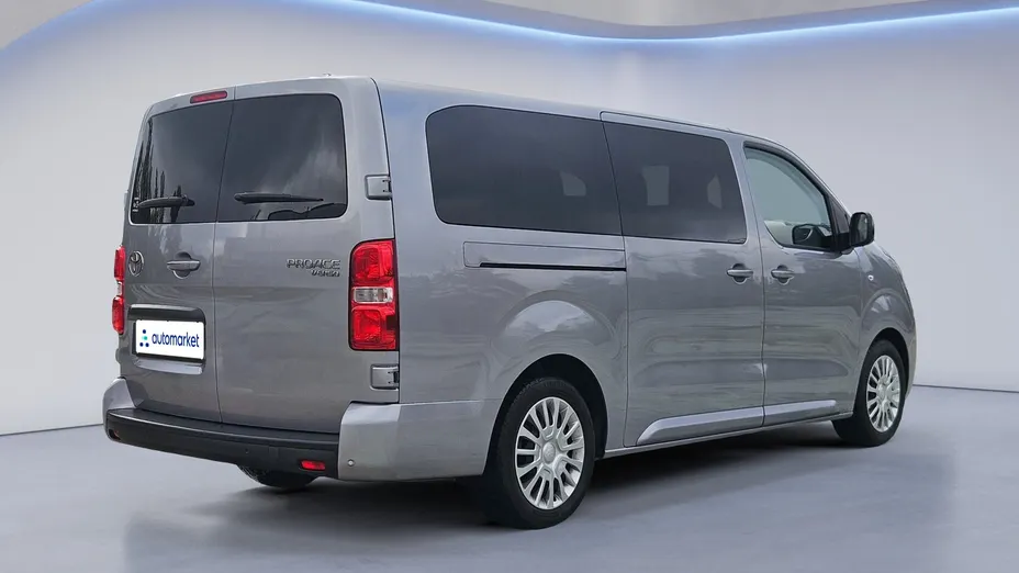 TOYOTA Proace Verso Proace Verso 2.0 D4-D Long Business Aut.