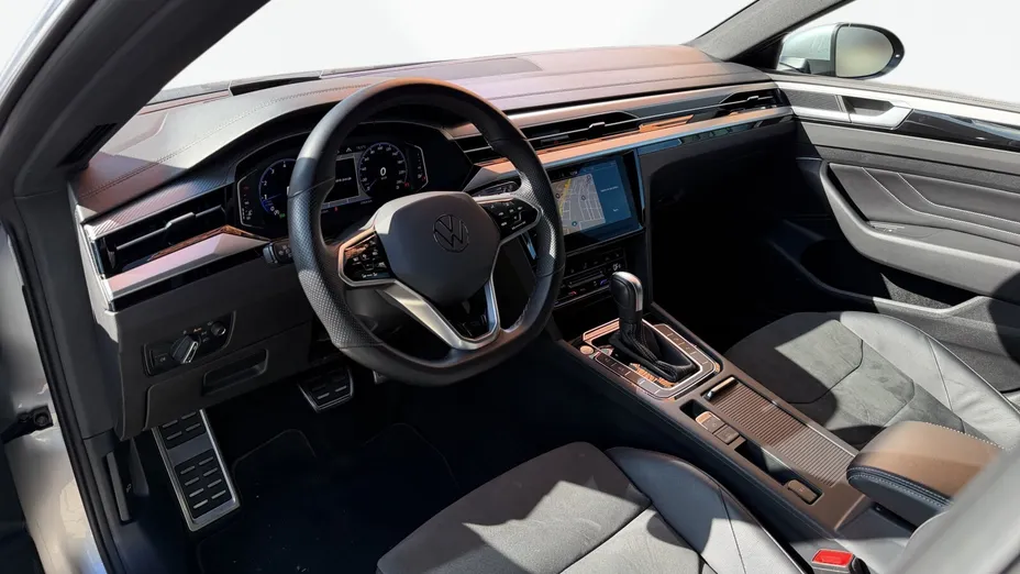 VOLKSWAGEN Arteon Arteon 2.0 TSI R-Line DSG